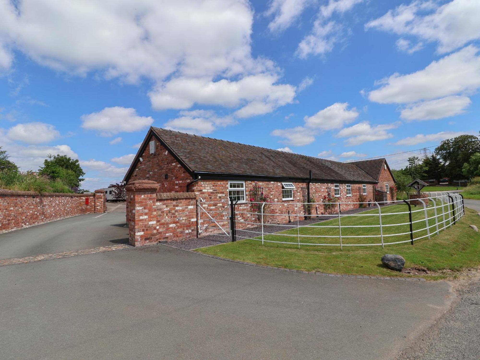 The Parlour Villa Chester Exterior photo